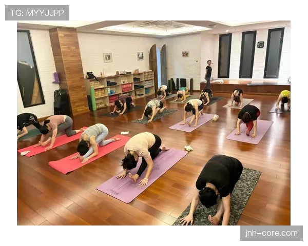 小威廉姆斯退役后还在每天五点起床练瑜伽?这自律谁顶得住啊 小威廉姆斯退役后还在每天五点起床练瑜伽?这自律谁顶得住啊
